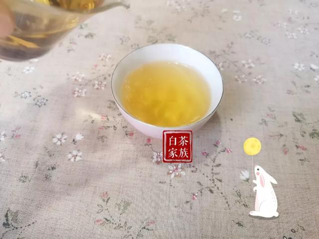 喜欢煮茶但所有白茶都适合煮吗（煮老白茶总是苦涩）(2)