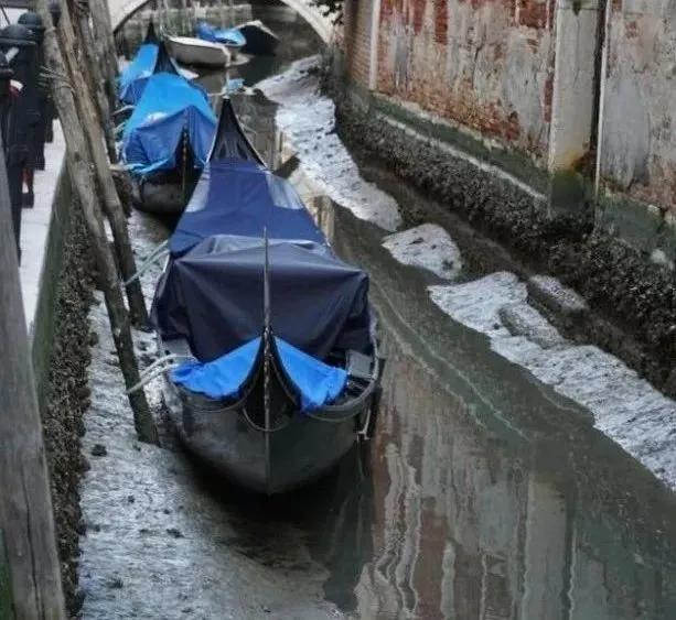 威尼斯处于危险中的城市（一个正在走向消亡的城市）