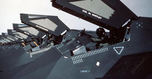 f-117a还能重新服役吗（F-117草草退役服役27年落后）(6)