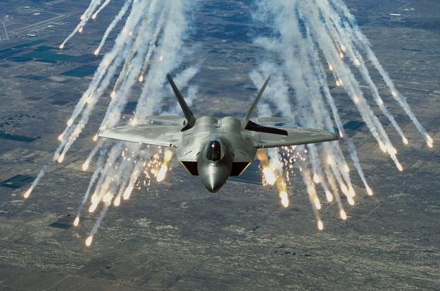 美媒公布F-22绝密数据 美六代机或已经突破 变循环发动机加持（美媒公布F-22绝密数据）(11)