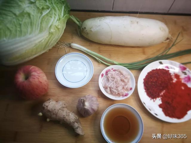 圆白菜泡菜制作方法现做现吃（美食分享简单两步）(2)