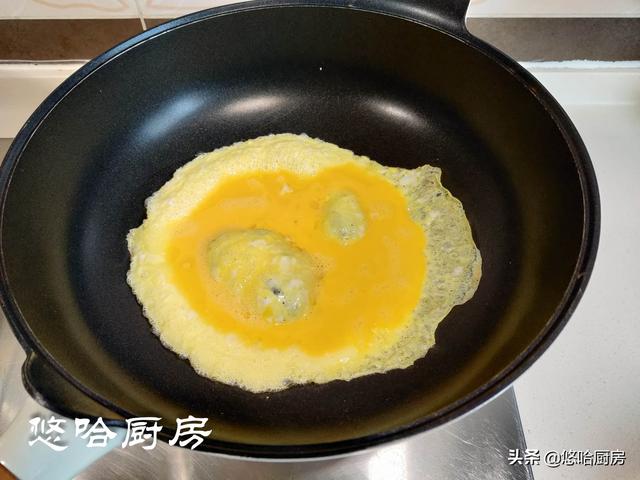 干面条怎么做西红柿鸡蛋面（西红柿鸡蛋面鲜美的汤汁）(6)
