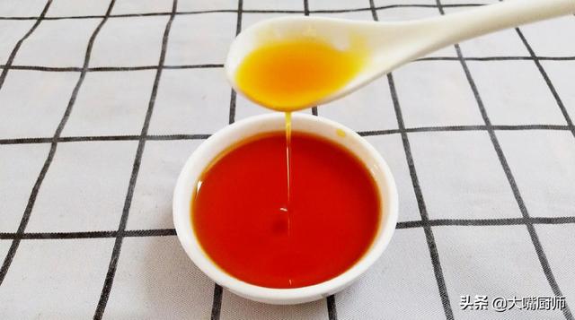 炒糖色怎么用水和油（炒糖色用水还是用油）(2)