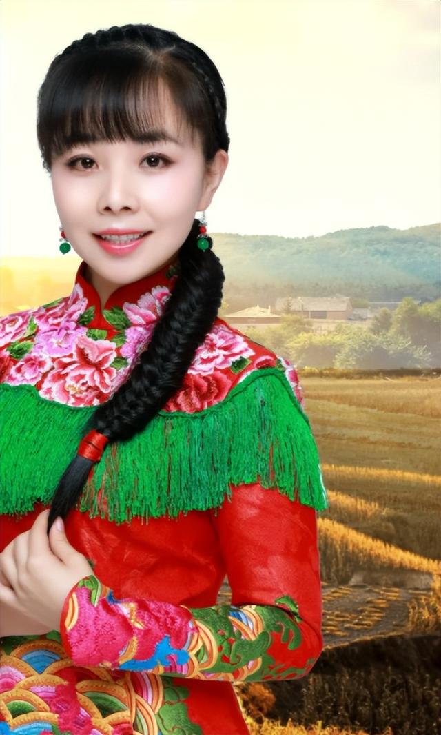 王二妮出名后为什么回农村（王二妮23岁成名放弃百万年薪下嫁农村）(29)