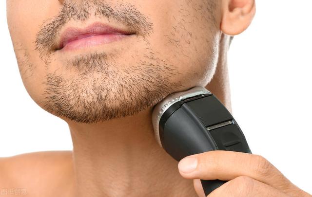 男生刮胡子的频率和寿命有关（男人的胡子越长）