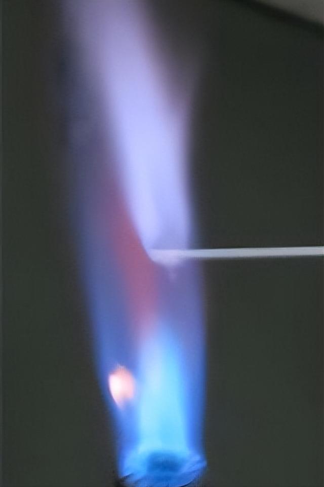 火焰最热的是外焰还是内焰（哪一种火焰像冷灵骨火）(1)