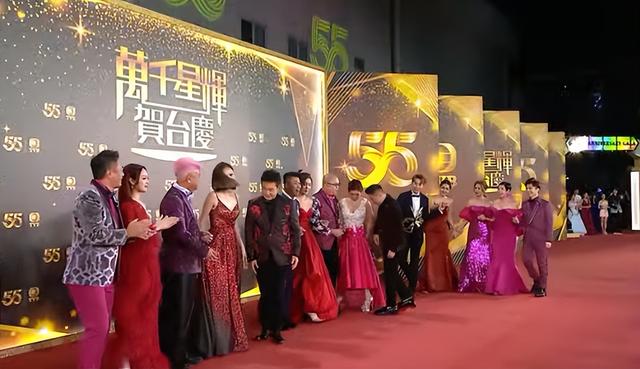 tvb55周年台庆艺人红毯（TVB台庆红毯女星露背露腿）(4)