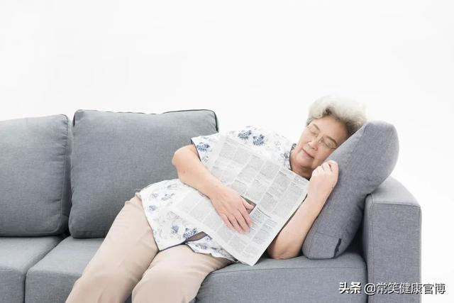 98岁老人得了脑梗塞能活多久（弱小却需要我们格外关注）(4)