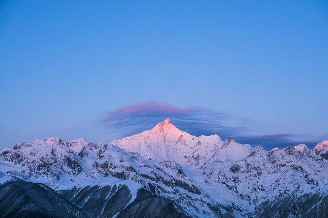 珠峰登顶前最危险的地方（为何比其低3000多米的玉龙雪山）(3)