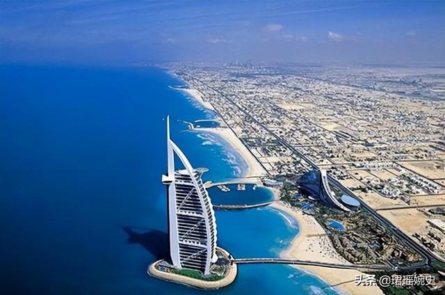 迪拜的填海造岛（全球最大烂尾工程）