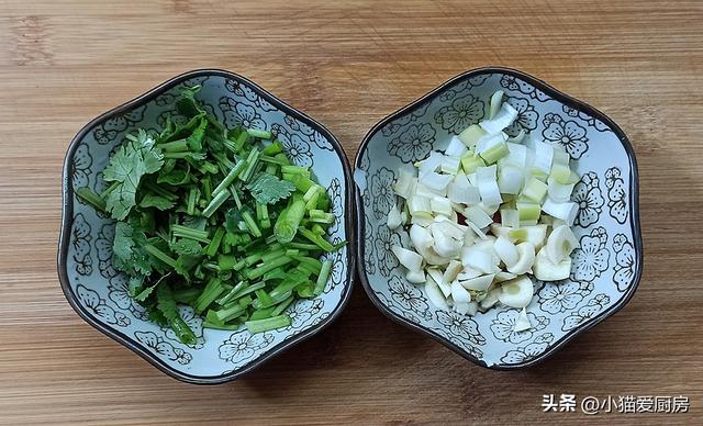 做砂锅米线的方法（砂锅米线这么做才好吃）(5)