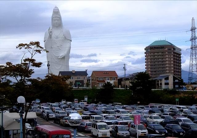 全球最高的五大佛像（世界三大奇特佛像）(7)