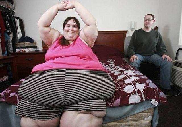 世界最胖男孩体重400斤（体重达1450斤的超大美女）(25)
