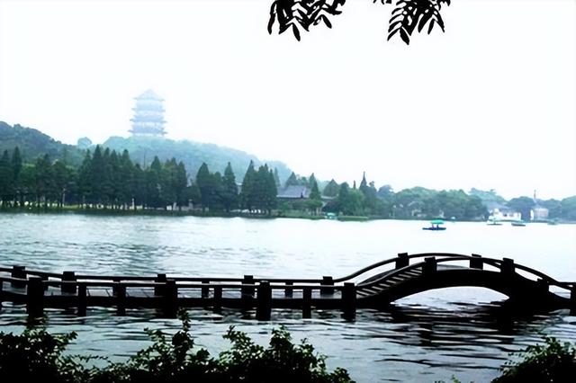 杭州旅游必去的十个景点排名（杭州必去的10大旅游景点）(2)