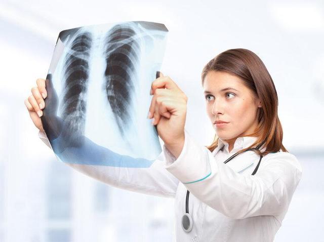 肺癌晚期怎么治疗比较好（肺癌晚期有哪些治疗方法）(1)