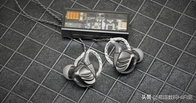 性价比比较高的入耳式耳机（299能买到8单元千元音质HiFi耳机）(12)
