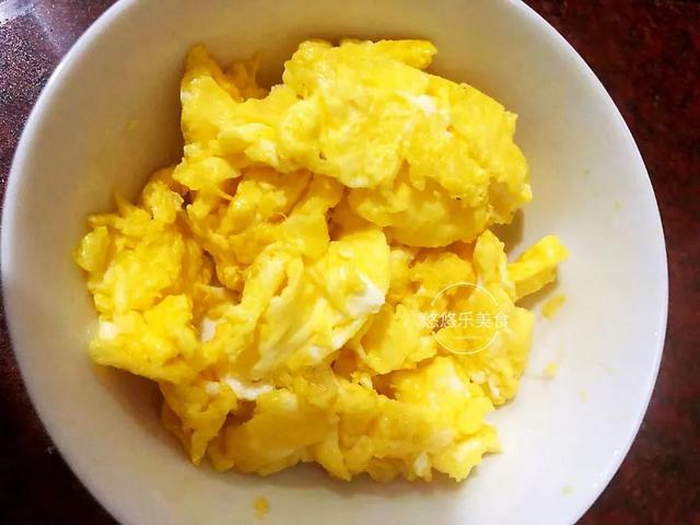 鸡蛋能和什么菜一起炒好吃（这菜跟鸡蛋是绝配）(12)