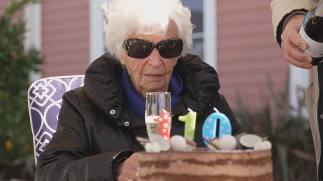 意大利百岁老人健康秘诀（澳洲最长寿老人过110岁生日）(1)