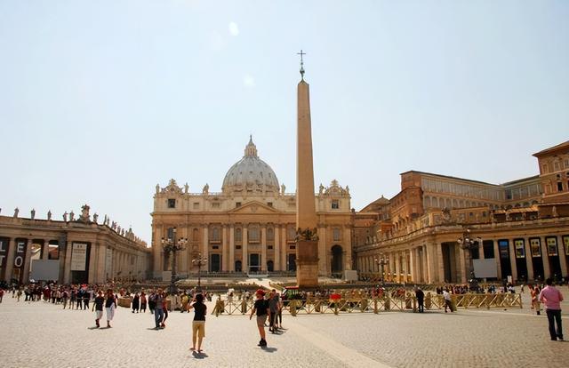 梵蒂冈位于意大利哪里（城中之国梵蒂冈）(6)