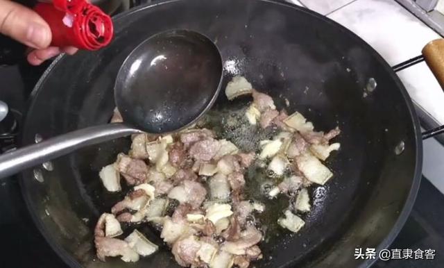 蘑菇炒肉怎么做好吃又简单（蘑菇炒肉想做的好吃）(5)