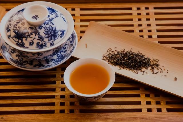 喝茶的禁忌和功效（喝茶不利于身体健康）(4)