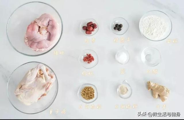 猪肚煲鸡汤的做法大全（来一锅补补汤鲜肉嫩营养多）(2)