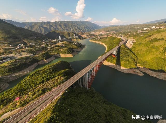 重庆市内高速公路最新规划2023（重庆在建连接湖南省复线高速公路）
