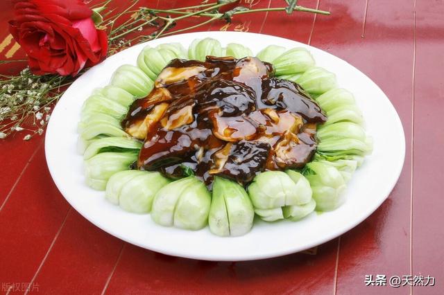 香菇扒油菜家常做法大全（香菇扒油菜是素菜中的经典）(2)