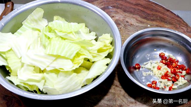油菜叶酸菜的做法（遇到卷心菜敞开吃）(22)