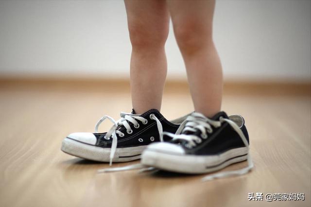 如何根据脚长给宝宝选鞋（给脚部敏感期的宝宝挑鞋）(5)