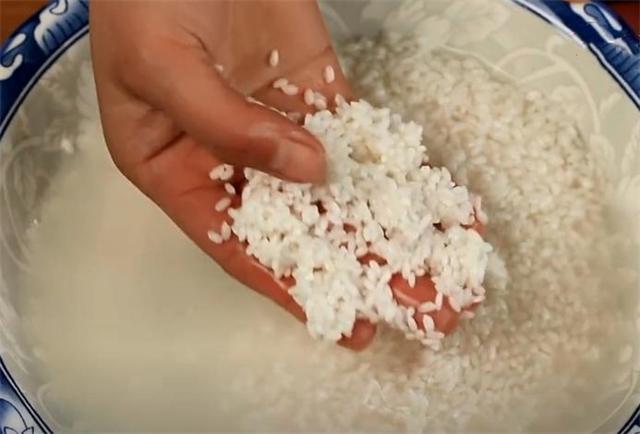 大米和面粉做什么好吃（面粉里加入大米）(2)