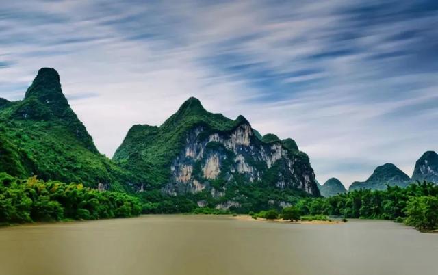桂林山水的主要岩溶地貌（来看看喀斯特地貌赋予桂林的的奇山异景）(2)