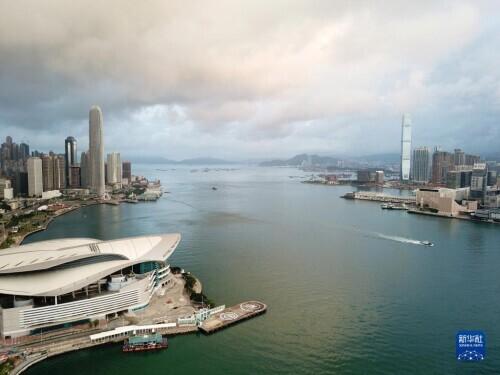 香港七十年代建筑（航拍回归以来香港的大型建筑）