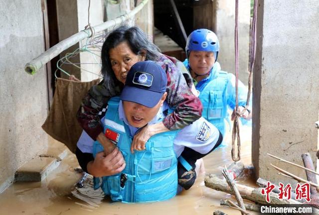 桂林资源被洪水袭击（暴雨袭击桂林全州县）(3)
