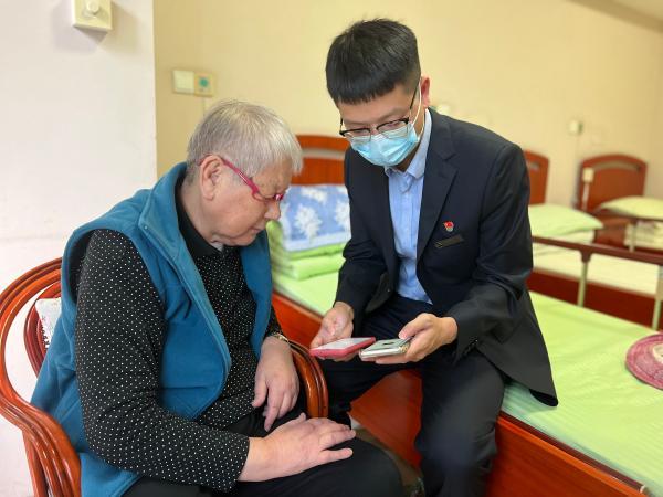养老护理员落户上海（作为上海重点人才落户）(2)